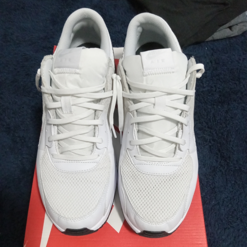 Air Max Excee Size 11 Men's OBO EUC